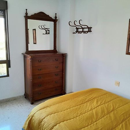 Room In Shared Apartment With Parking Almuñécar Exterior foto